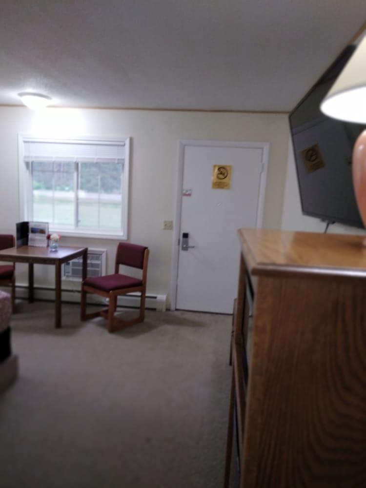 Northwoods Motels photo 19
