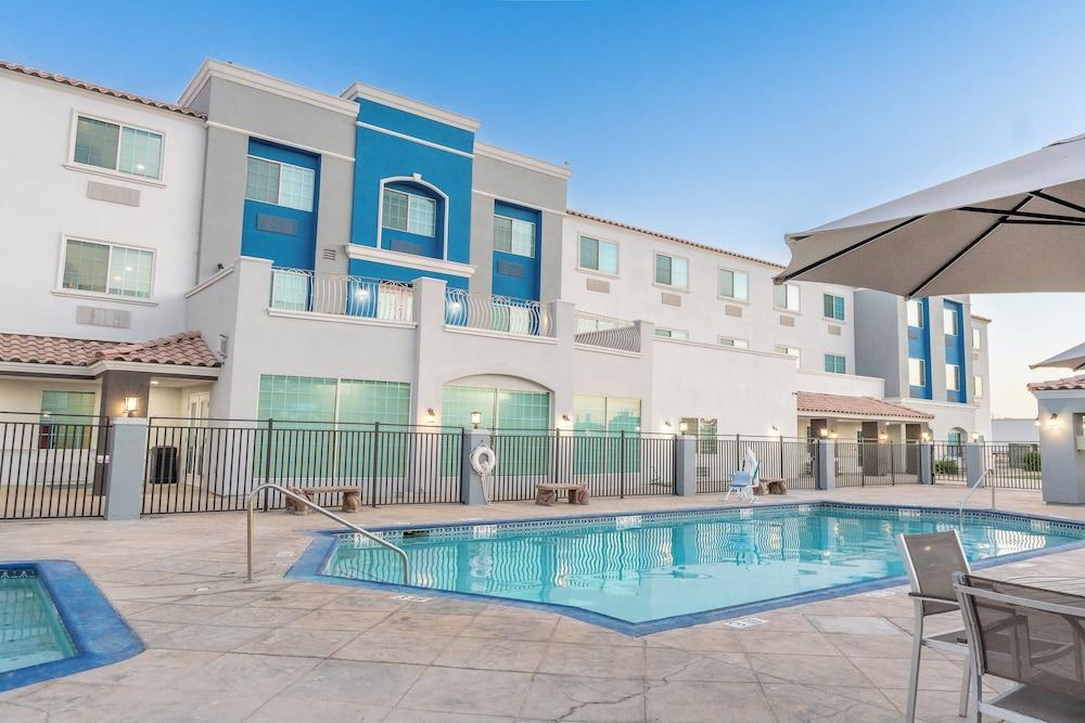 Holiday Inn Express Hotel & Suites El Centro by IHG photo 40