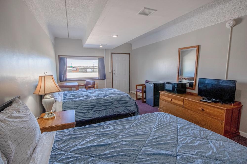 OYO Crossroads Inn photo 22