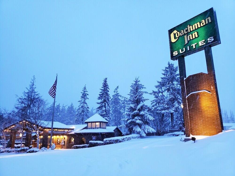 Coachman Inn & Suites photo 64