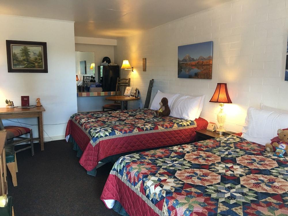 Black Bear Inn photo 85