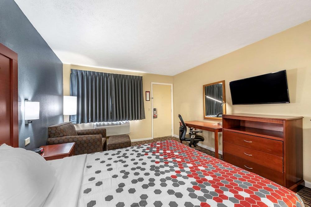 Econo Lodge Erlanger - Cincinnati Airport photo 12