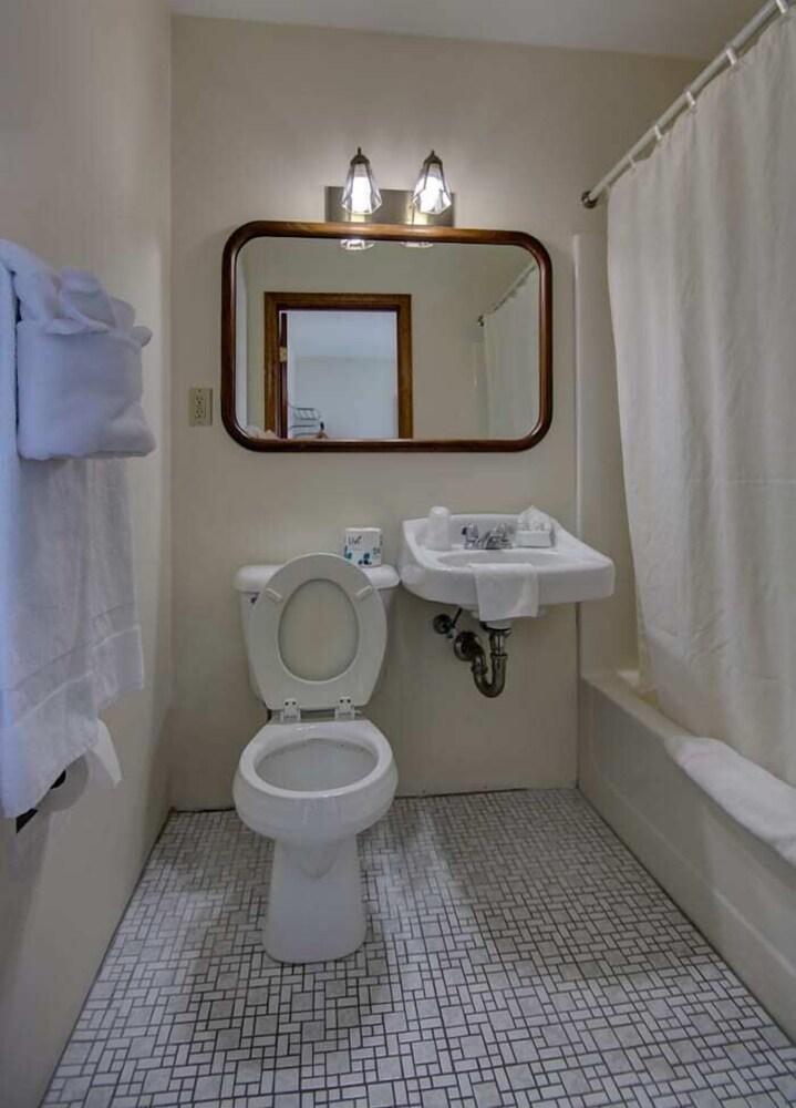 Dolphyn Motel photo 4