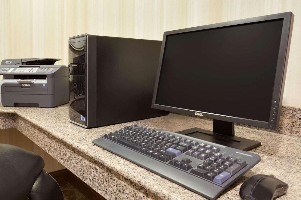 Garner Hotel Gillette South by IHG photo 6