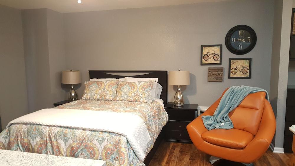 Tower Extended Stay Suites photo 16