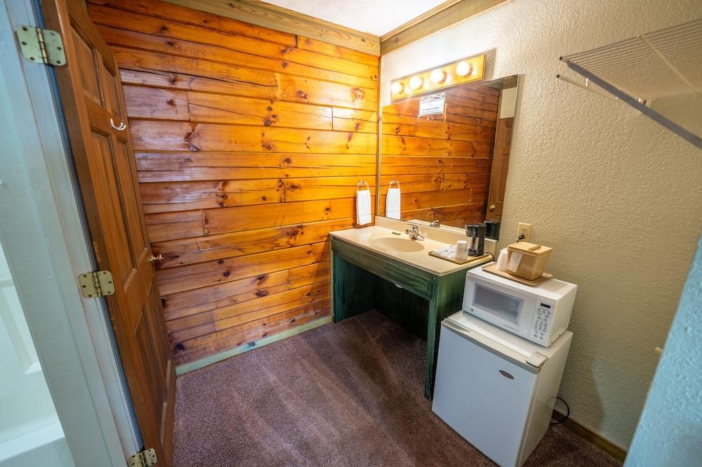 Fishtale Lodge photo 90