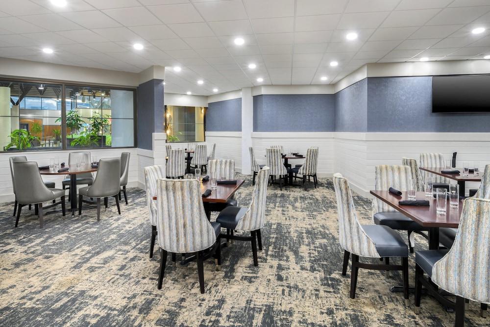 Crowne Plaza Hotel Jacksonville Airport/I-95N by IHG photo 67