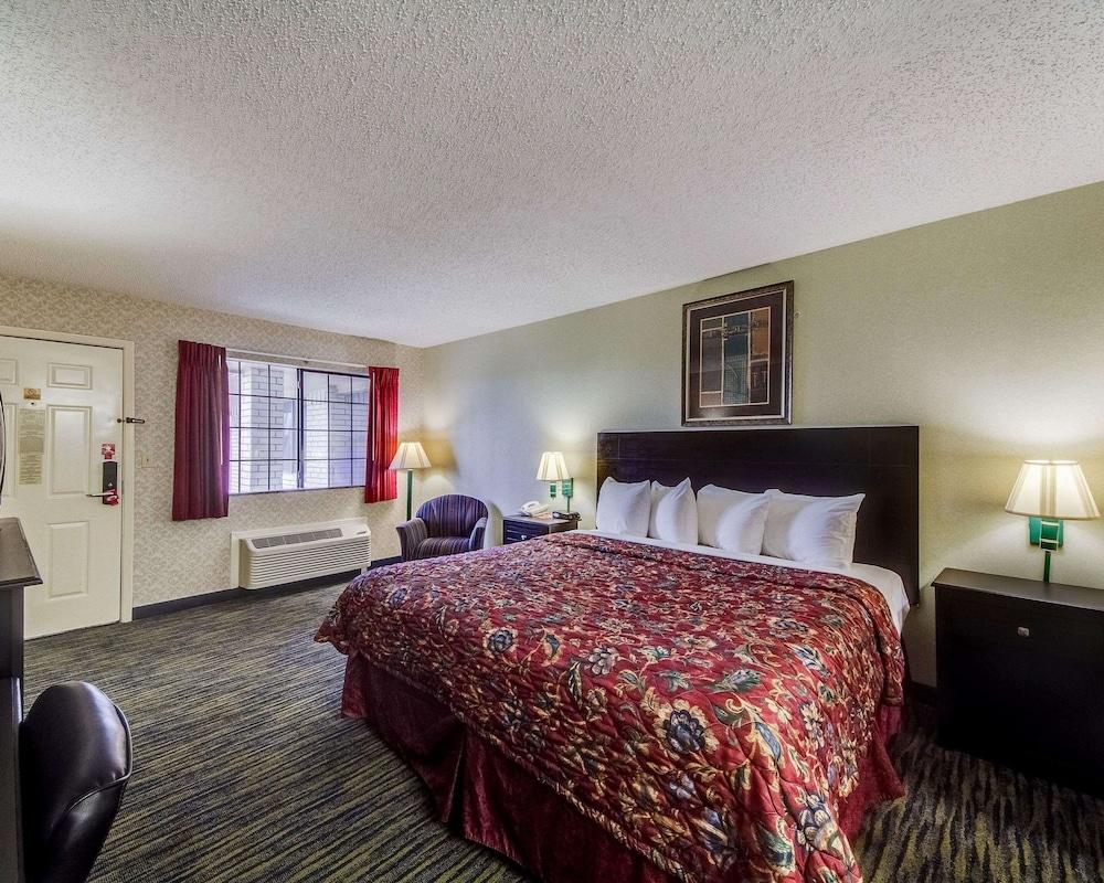 Econo Lodge Falfurrias Hwy 281 photo 9