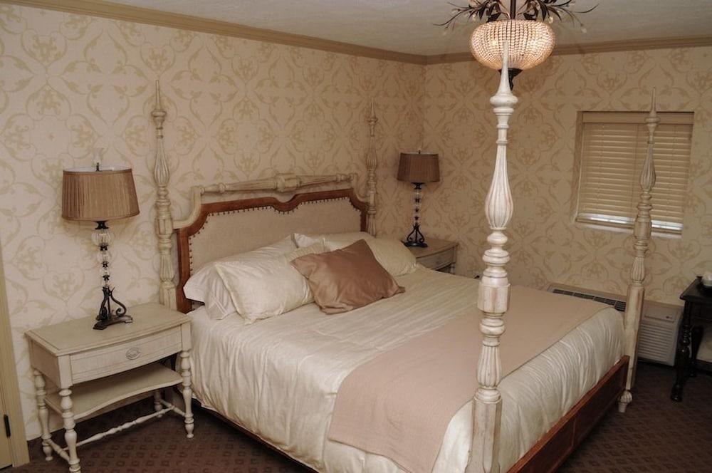 The Beaumont Inn photo 11