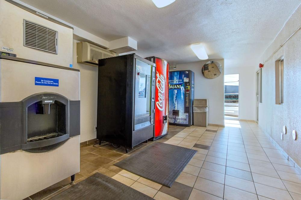 Motel 6 Phoenix North - Bell Road photo 27