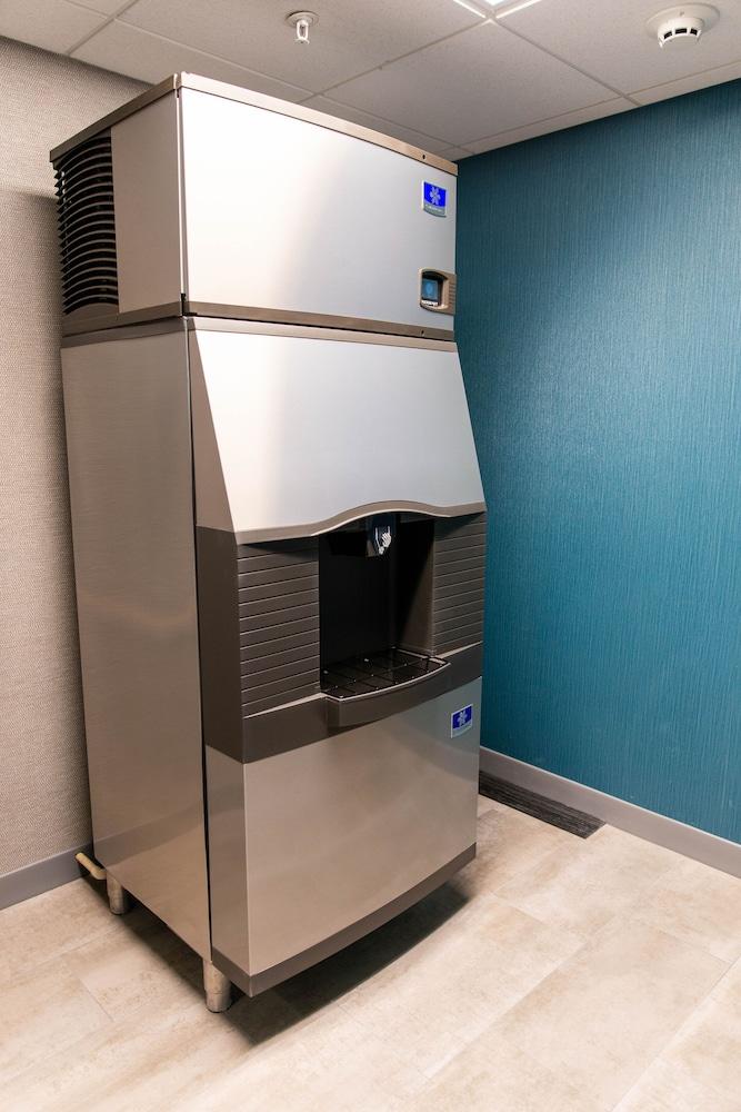 Hampton Inn Paris photo 51