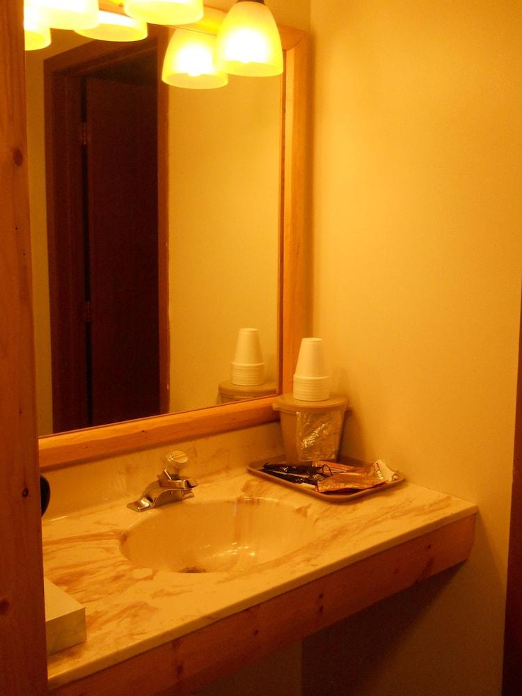 Lakewoods Resort & Lodge photo 21
