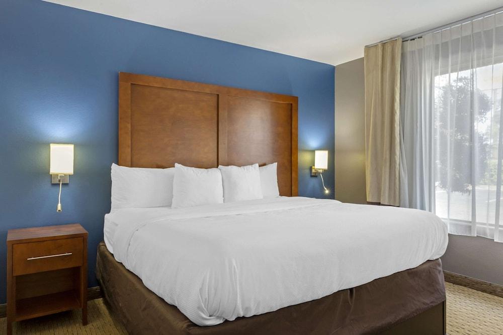Comfort Inn Garner Clayton I-40 photo 39