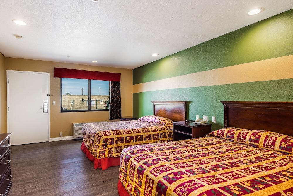 Budget Inn photo 8
