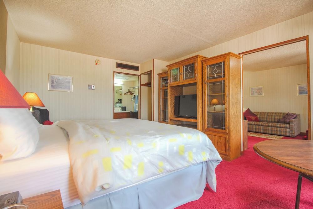 HomeTown Inn by OYO - Liberal, KS photo 21