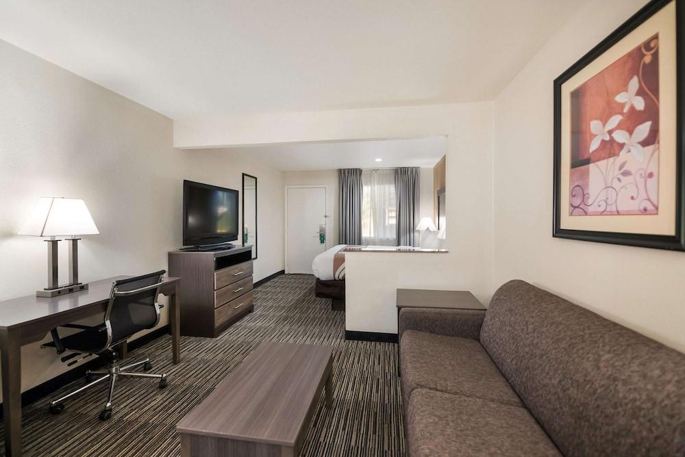 Quality Inn & Suites Lufkin photo 10