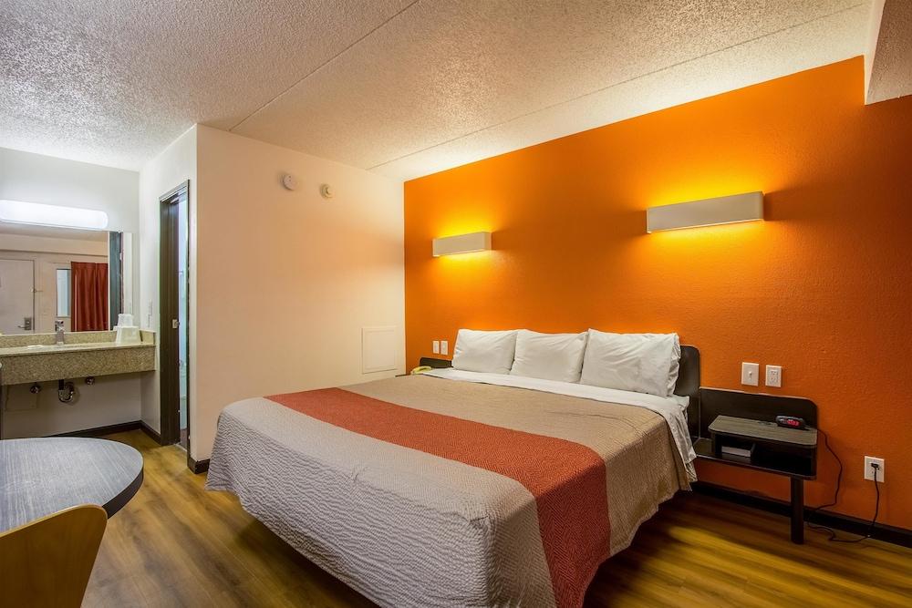 Motel 6 Ashland, OH photo 6