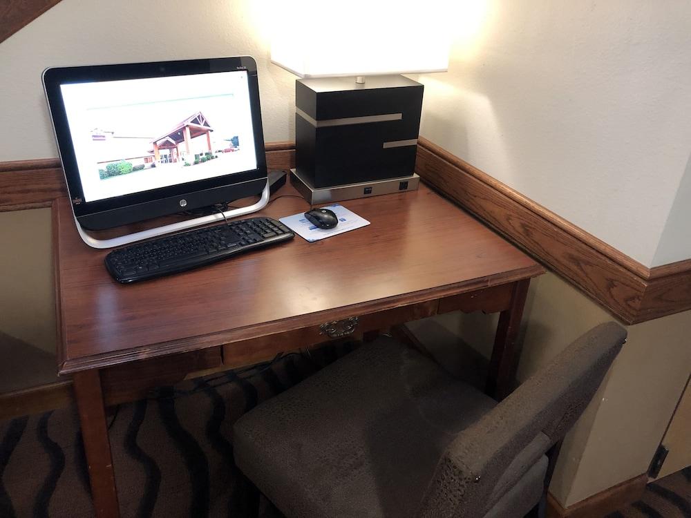 Quality Inn Atchison photo 28