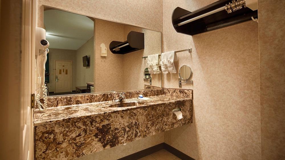 SureStay Hotel By Best Western Mission photo 8