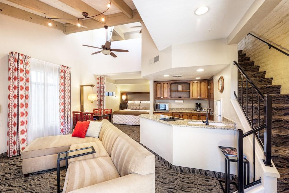 Scottsdale Camelback Resort photo 3