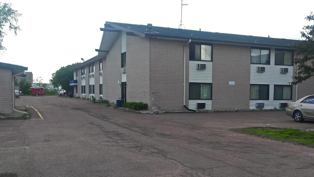 Sioux City Inn photo 10