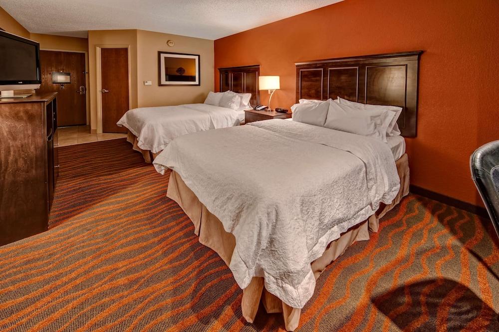 Hampton Inn by Hilton Clarksville photo 14