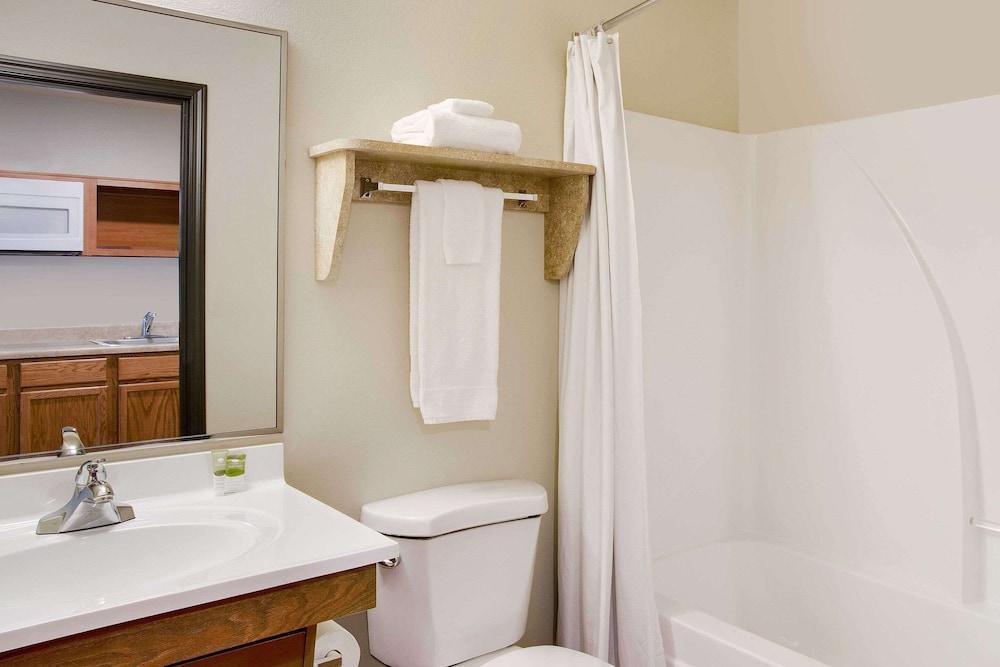 WoodSpring Suites Fredericksburg photo 16