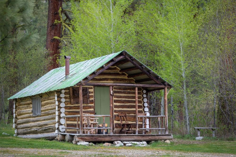 Sawtooth Lodge photo 11