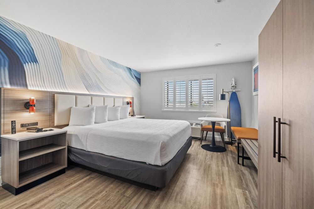 Hotel Skye SFO photo 11