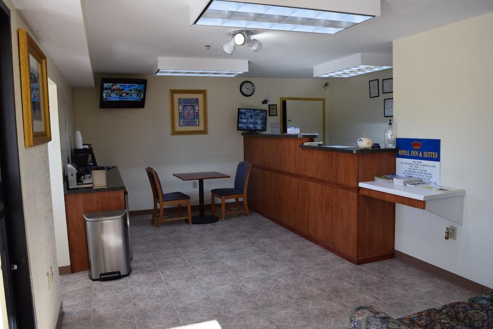 Royal Inn Douglasville photo 2