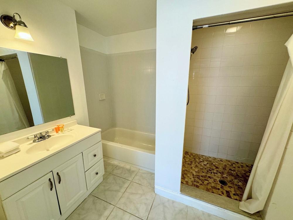 Inn On The Drive ( Adults Only) photo 42