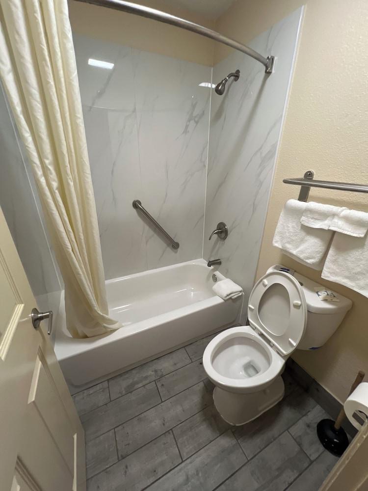 CourtesyStay photo 5