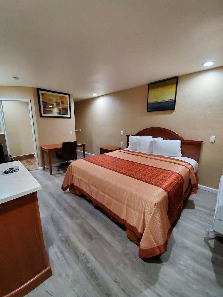 Budget Inn Motel photo 10