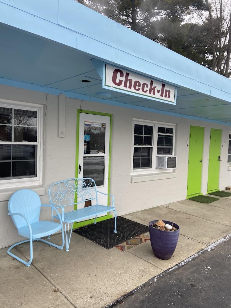 Yellow Springs Motel photo 12
