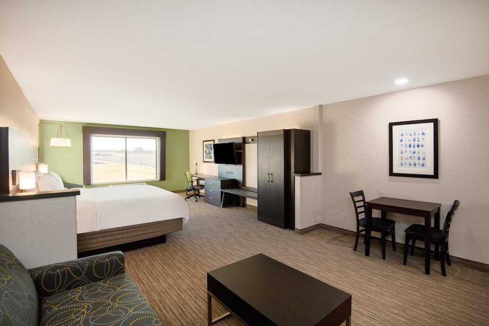Holiday Inn Express & Suites Yuma by IHG photo 9