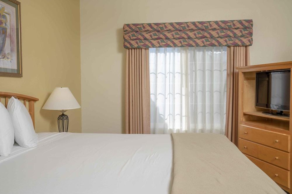 Raintree's Cimarron Golf Resort photo 4
