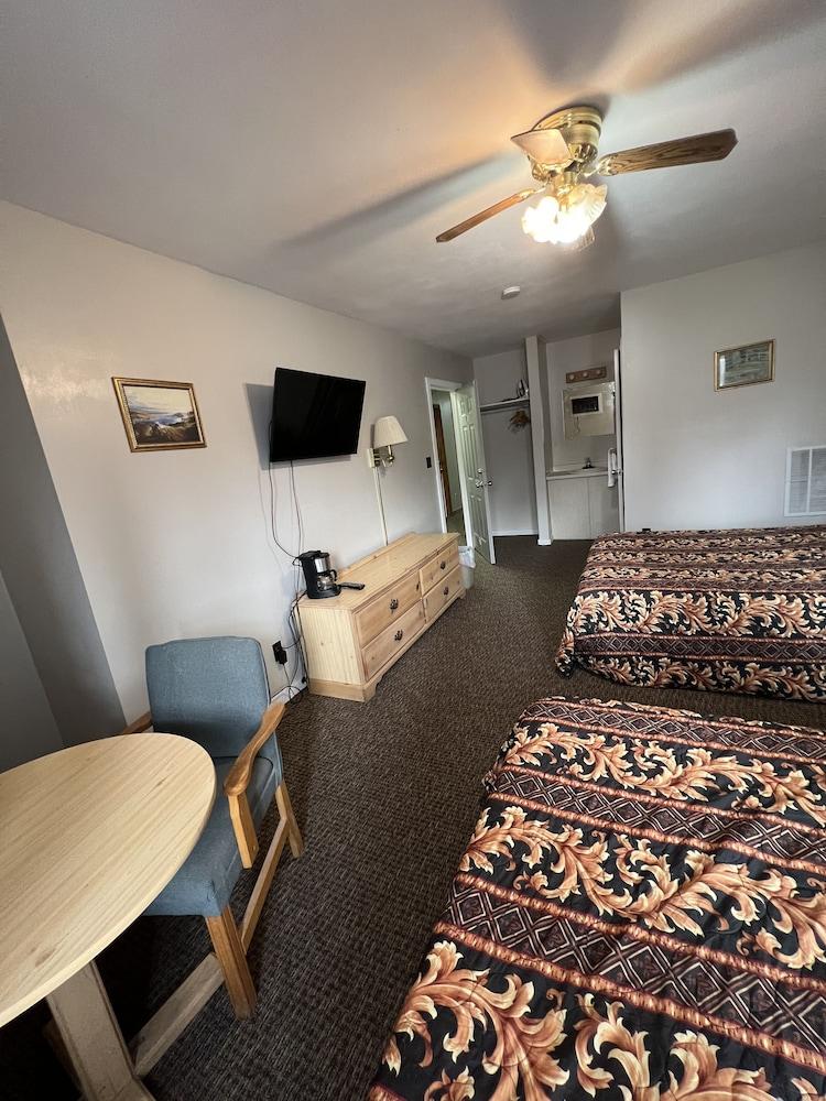Oswego Inn photo 21
