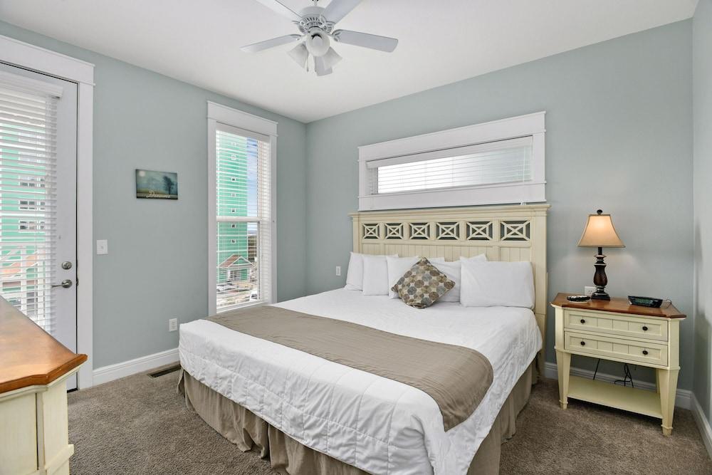 Bransons Nantucket photo 28