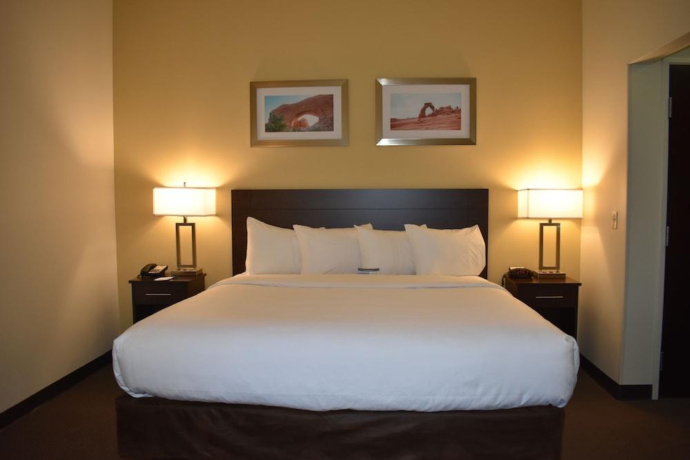 MainStay Suites Moab near Arches National Park photo 11