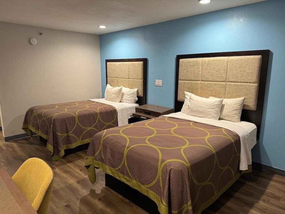Executive Inn and Suites Baker photo 13