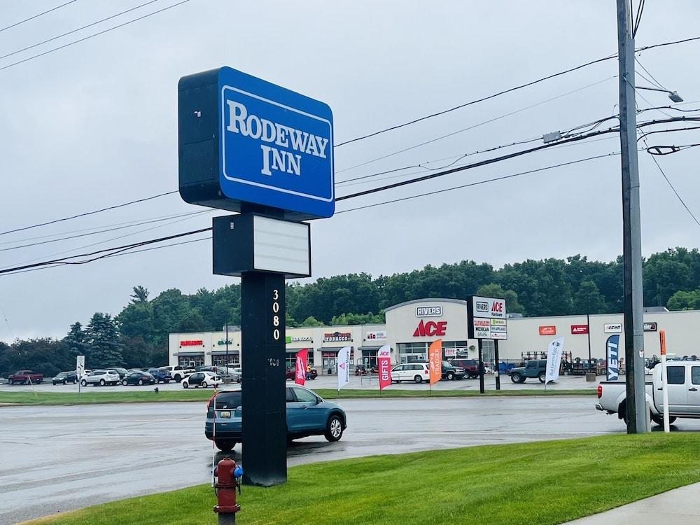 Rodeway Inn Whitehall photo 24