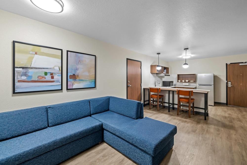 Everhome Suites Rochester Greece photo 40