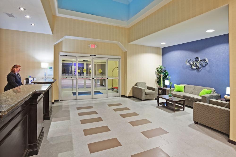 Holiday Inn Express Hotel & Suites Okmulgee by IHG photo 52