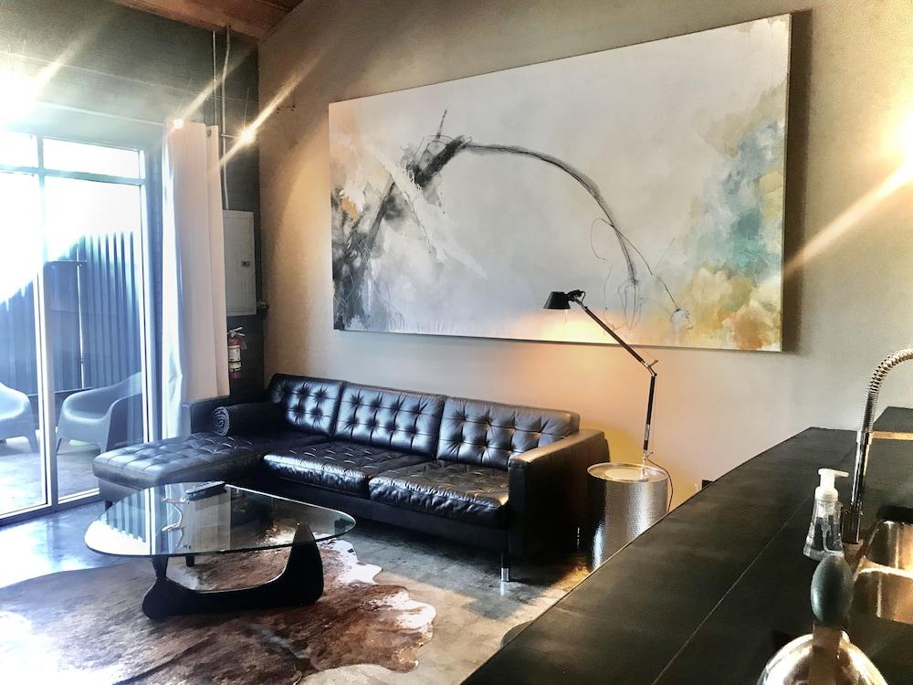 The Hangar Lofts Hotel photo 18