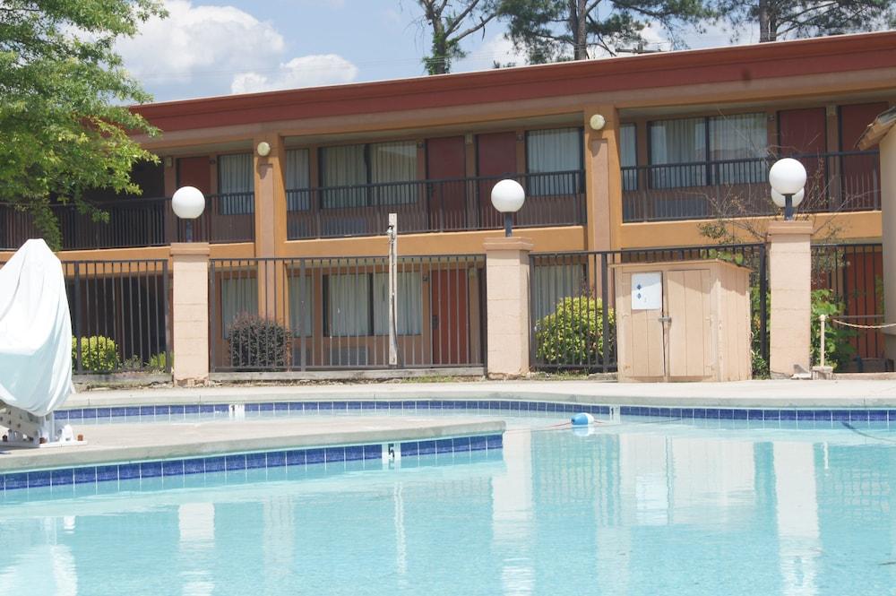 Royal Inn photo 57