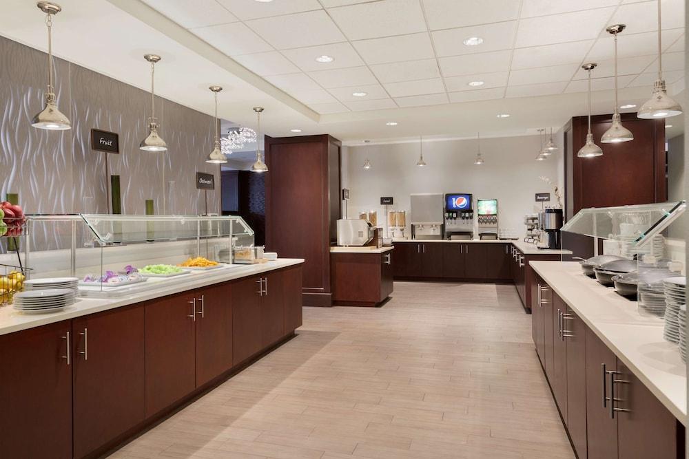 Embassy Suites by Hilton Boston Waltham photo 51