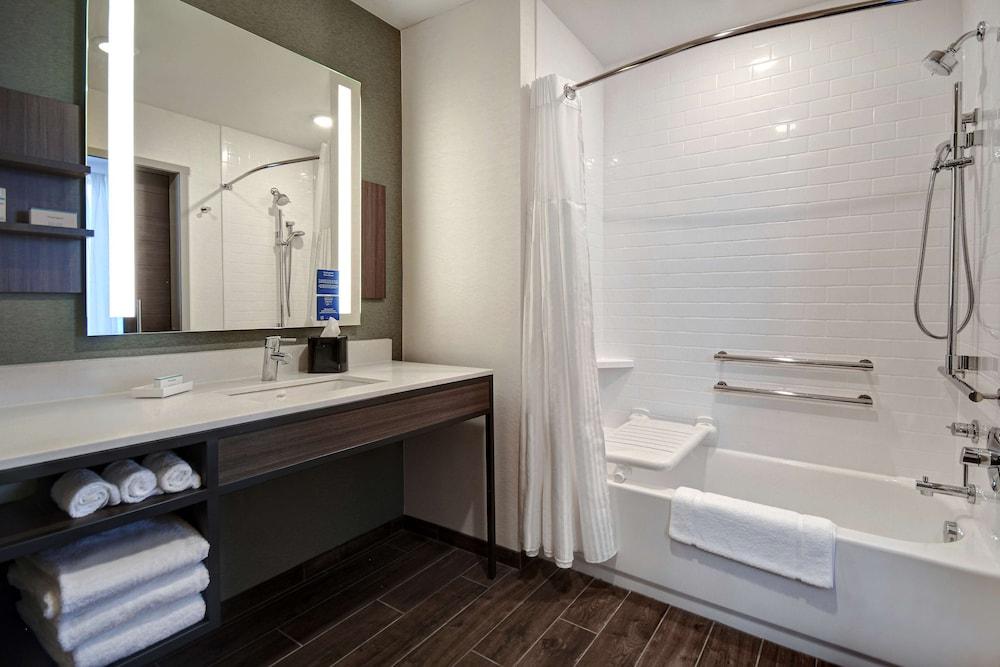 Hilton Garden Inn Kalamazoo photo 27