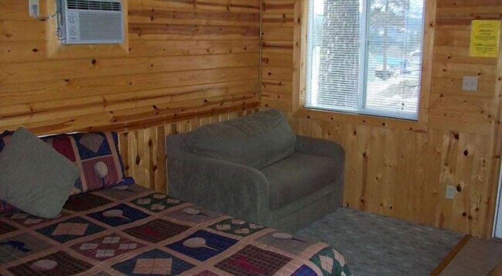 Terrace Lakes Resort photo 2