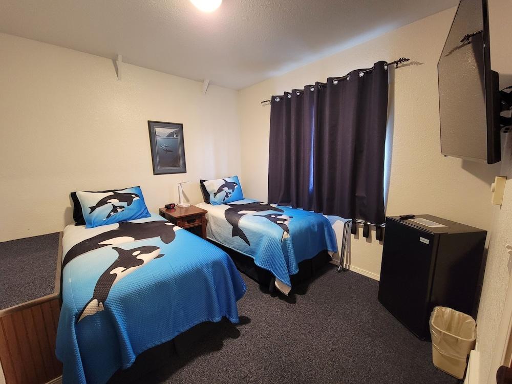 Eagle Bay Inn photo 13
