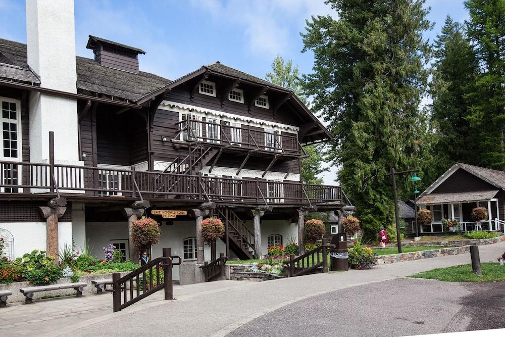 Lake McDonald Lodge - Inside the Park — hotel in West Glacier